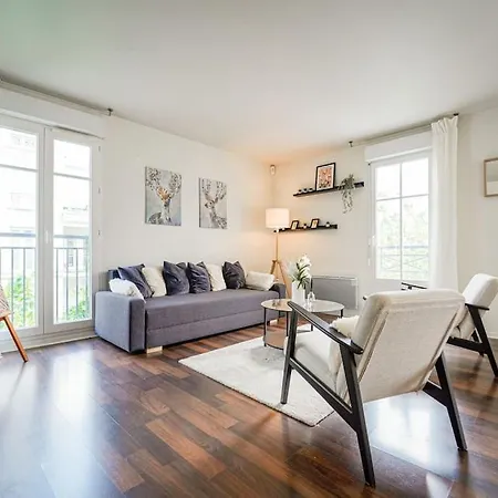 Apartment Magical Residence, Le Cour Royal Near Disneyland Paris, Just 5 Min Away !